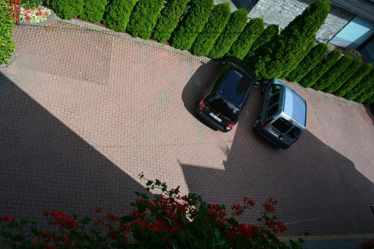 Dw Basia Pokoje I Apartament ビャウカ エクステリア 写真