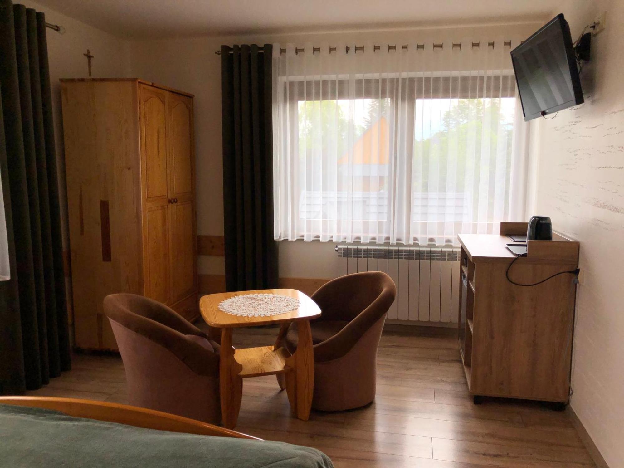 Dw Basia Pokoje I Apartament ビャウカ エクステリア 写真