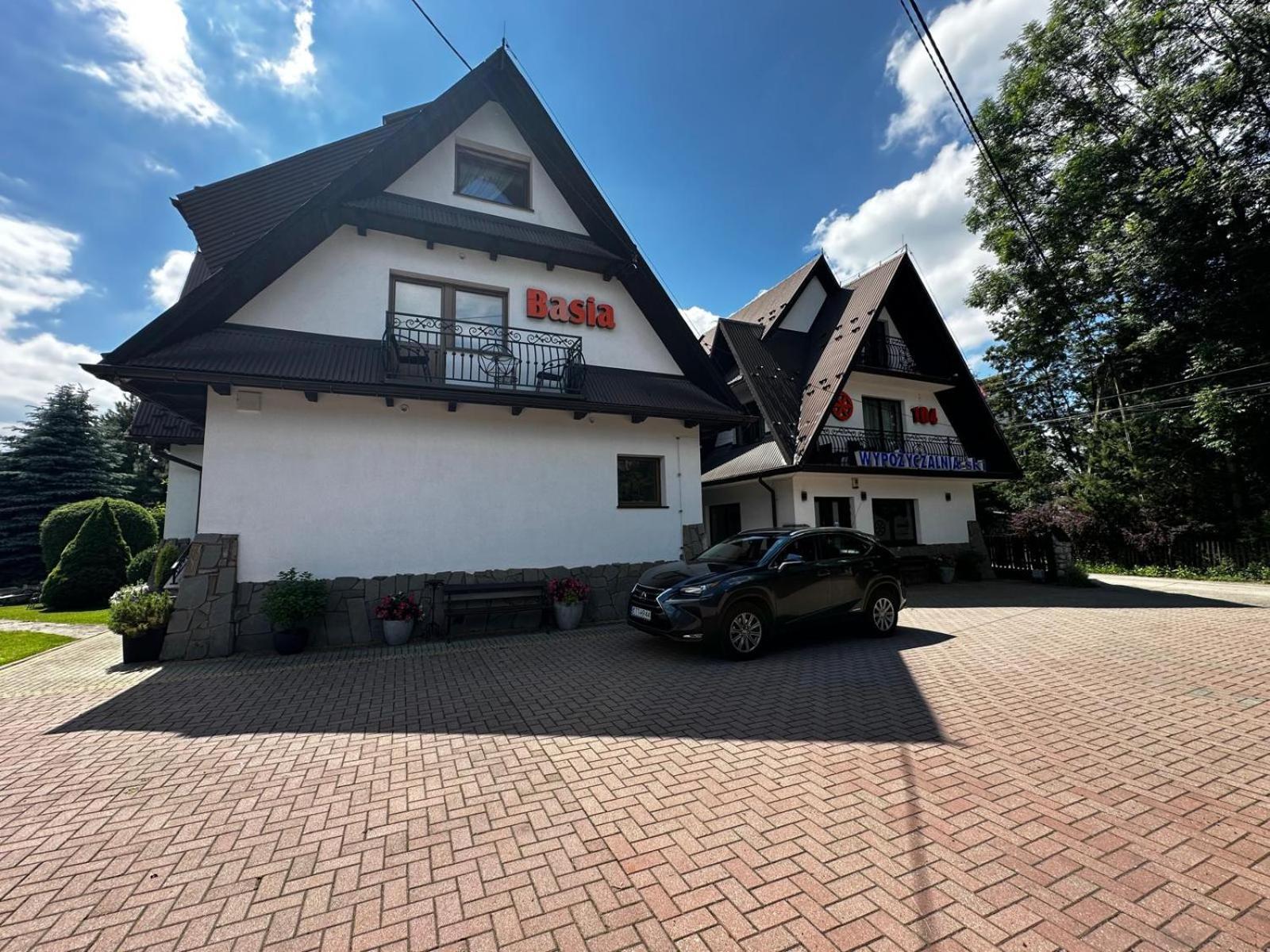 Dw Basia Pokoje I Apartament ビャウカ エクステリア 写真